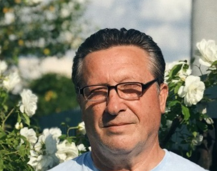 Сьогодні святкує свій день народження житомирянин, видатний поет та прозаїк Михайло Пасічник Сьогодні святкує свій день народження житомирянин, видатний поет та прозаїк Михайло Пасічник