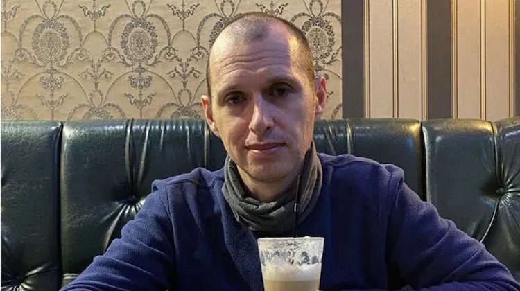 «Зрадник, який катував мене в донецькій тюрмі, втік до Франції»: український патріот з Донбасу пережив сім років неволі в так званій днр - Україна, Розмова. Джерело: Zhitomir-OnLine «Зрадник, який катував мене в донецькій тюрмі, втік до Франції»: український патріот з Донбасу пережив сім років неволі в так званій днр - фото №1
