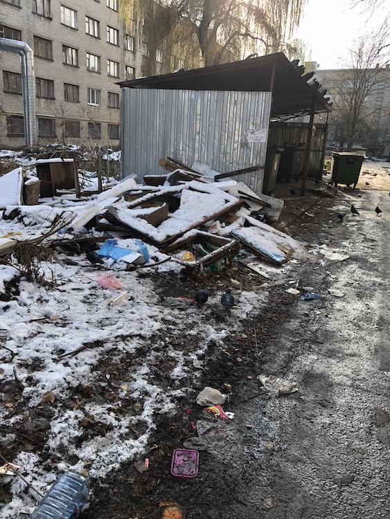 Чому в Житомирі так багато сміття? - Інформація, Думка, Топ-новини. Джерело: Zhitomir-OnLine Чому в Житомирі так багато сміття? - фото №6