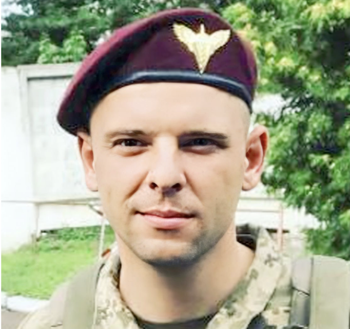 У с. Разіне поховали полеглого захисника України Сергія Бондаря У с. Разіне поховали полеглого захисника України Сергія Бондаря