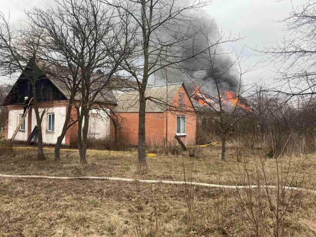 У Бердичівському районі горів багатоквартирний будинок. ФОТО