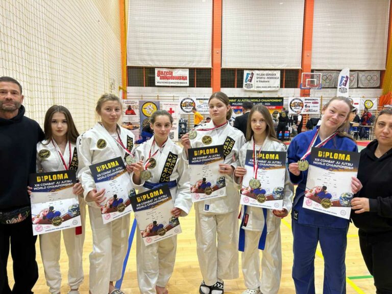 Житомирські спортсмени повернулись з чемпіонату світу з Комбат Дзю-Дзюцу, виборовши нагороди - Спорт. Джерело: Zhitomir-OnLine Житомирські спортсмени повернулись з чемпіонату світу з Комбат Дзю-Дзюцу, виборовши нагороди - фото №1