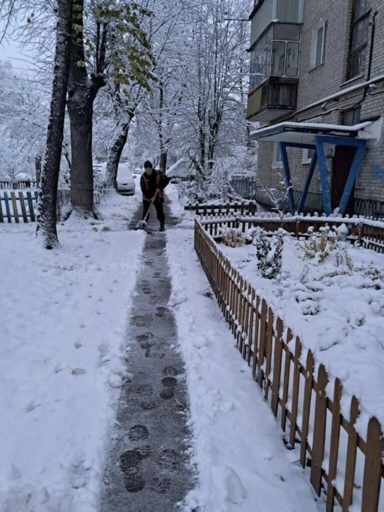Як у Житомирі місто чистили від снігу - Інформація. Джерело: Zhitomir-OnLine Як у Житомирі місто чистили від снігу - фото №