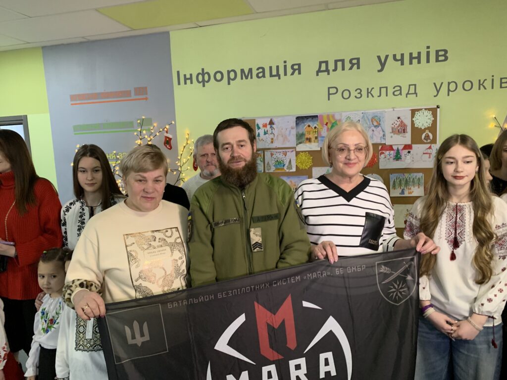 Учні житомирського ліцею передали для 66-ї бригади автомобіль - Інформація. Джерело: Zhitomir-OnLine Учні житомирського ліцею передали для 66-ї бригади автомобіль - фото №1