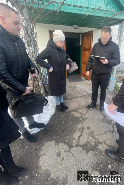Житомирська держреєстраторка переоформила на товариство 140 га землі, що належить іншому підприємству