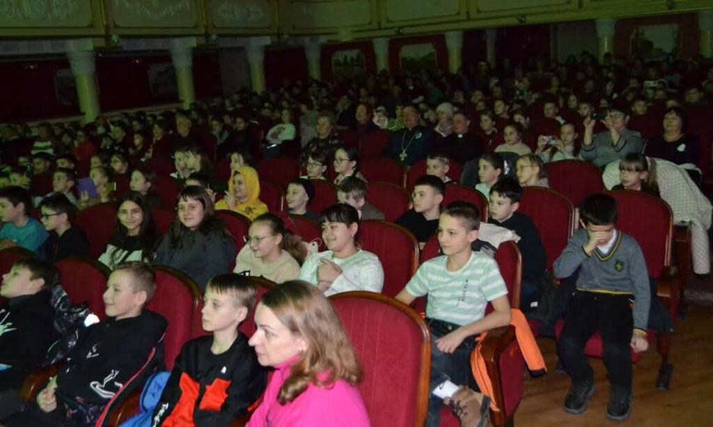 В Бердичеві організували театралізований захід з нагоди 95-ліття від дня народження Всеволода Нестайка. ФОТО - фото №4