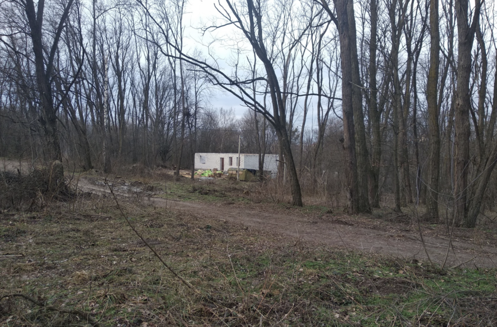 У Житомирі у парковій зоні зʼявляються нові приватні будинки - фото №3