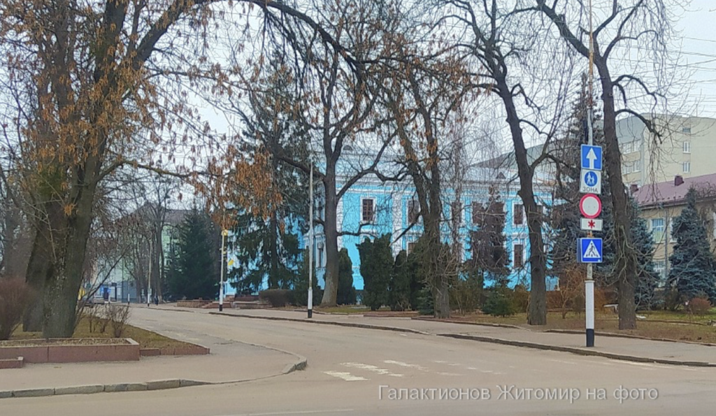 Житомирський окружний суд на Старому бульварі, початок 20 століття. ФОТО - Фоторепортаж. Джерело: Zhitomir-OnLine Житомирський окружний суд на Старому бульварі, початок 20 століття. ФОТО - фото №