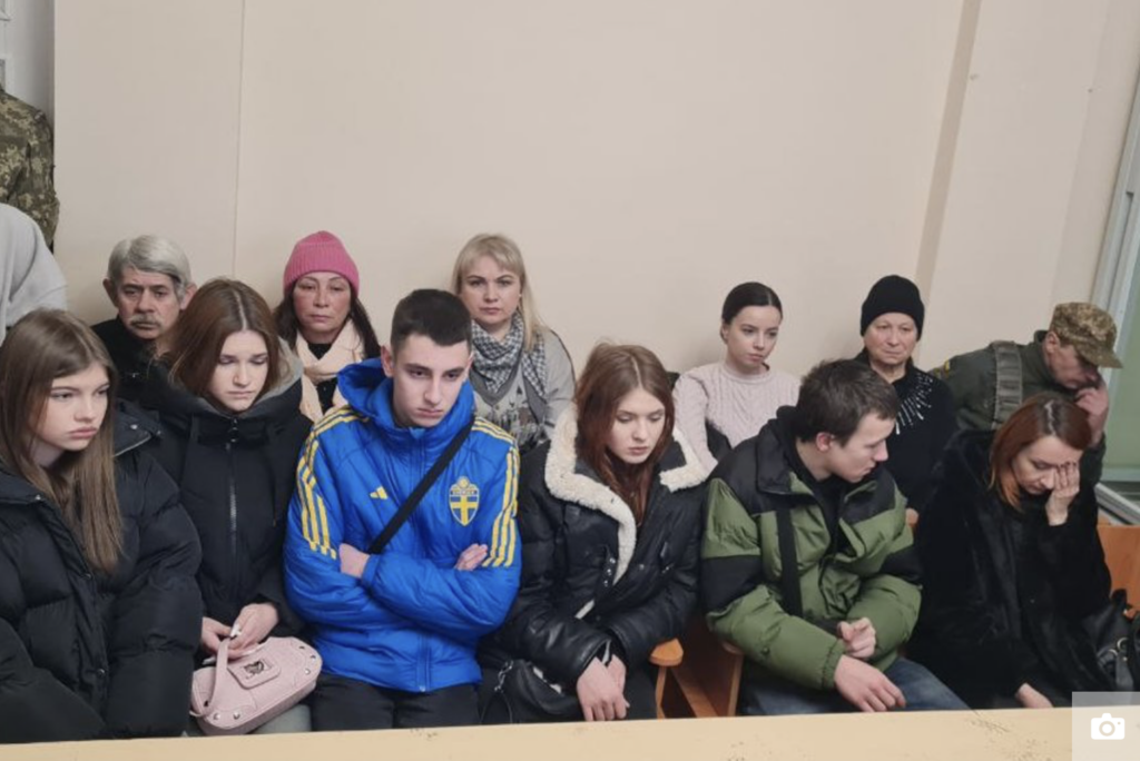 У Житомирі суд почав розглядати справу про смертельну ДТП, в якій загинув 17-річний житомирянин. ВІДЕО - Події. Джерело: Zhitomir-OnLine У Житомирі суд почав розглядати справу про смертельну ДТП, в якій загинув 17-річний житомирянин. ВІДЕО - фото №