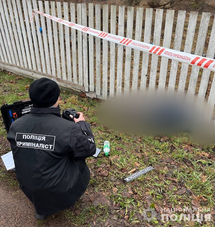 Під Житомиром жінка вдарила гостя ножем у серце - Події, Топ-новини. Джерело: Zhitomir-OnLine Під Житомиром жінка вдарила гостя ножем у серце - фото №