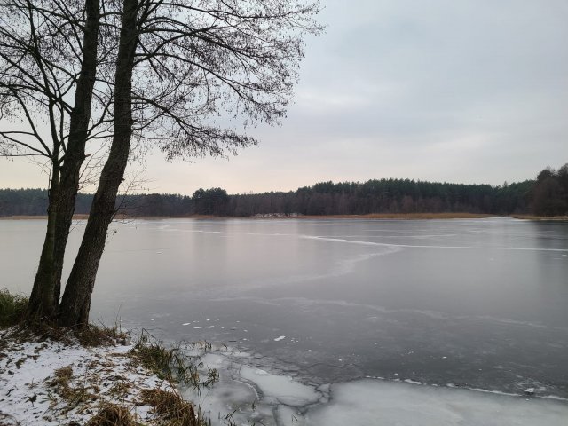 Замерзла річка в Житомирі. ФОТО