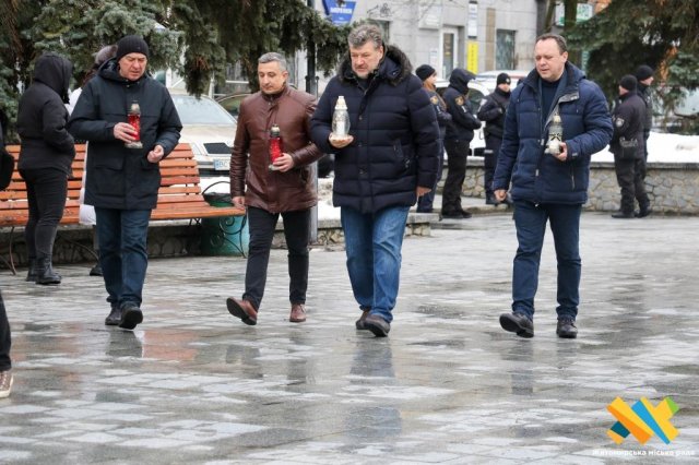 Незламні в боротьбі за свободу: у Житомирі вшанували пам Незламні в боротьбі за свободу: у Житомирі вшанували пам