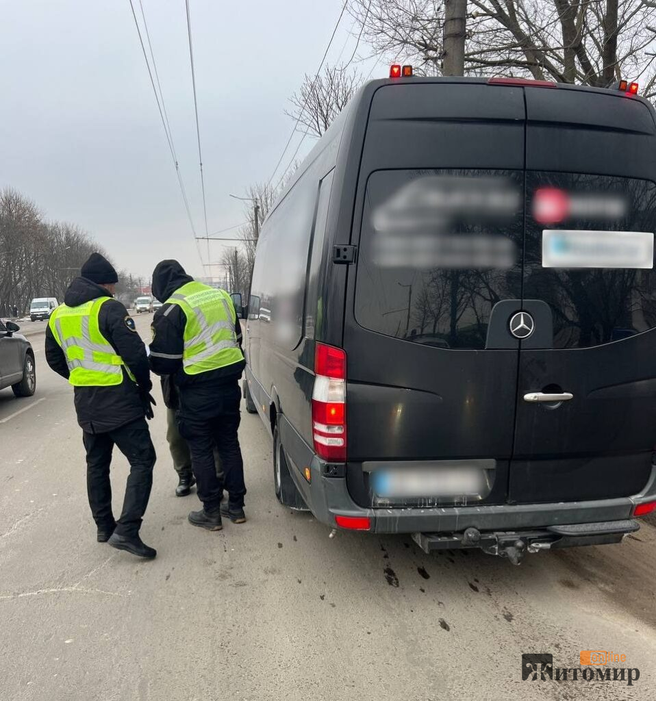 На Житомирщині перевізника оштрафували на 17 тис. грн - Події. Джерело: Zhitomir-OnLine На Житомирщині перевізника оштрафували на 17 тис. грн - фото №