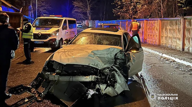У Києві 20-річна п’яна водійка без посвідчення влаштувала аварію та втекла з місця ДТП: дві людини загинули У Києві 20-річна п’яна водійка без посвідчення влаштувала аварію та втекла з місця ДТП: дві людини загинули