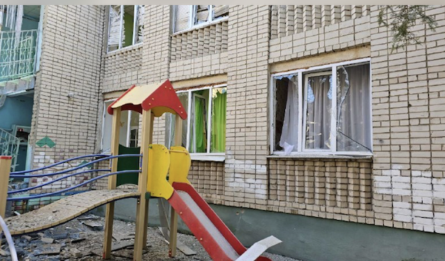 Окупанти вдарили по дитсадку в Херсоні Окупанти вдарили по дитсадку в Херсоні