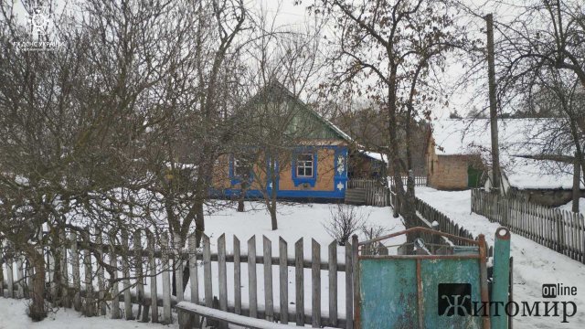 На Житомирщині в будинку рятувальники виявили тіло 87-річного пенсіонера. ФОТО На Житомирщині в будинку рятувальники виявили тіло 87-річного пенсіонера. ФОТО