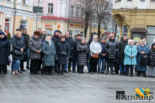 На житомирській Михайлівській зранку різні конфесії спільно молилися за єдність та Перемогу. ФОТО На житомирській Михайлівській зранку різні конфесії спільно молилися за єдність та Перемогу. ФОТО