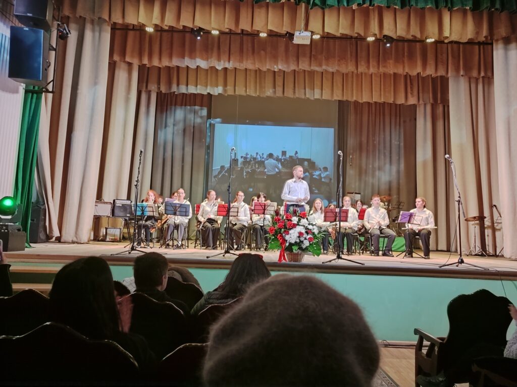Житомирській першій музичній школі — 120 років: ювілей відзначили святом у філармонії - Культура, Події. Джерело: Zhitomir-OnLine Житомирській першій музичній школі — 120 років: ювілей відзначили святом у філармонії - фото №