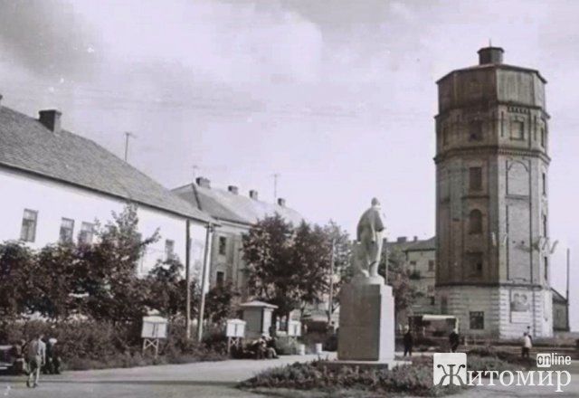 У Бердичеві знесли символ міста