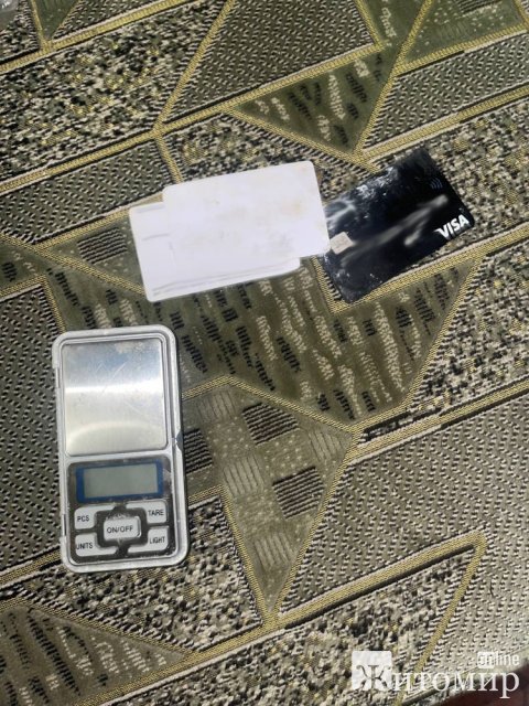 У Коростені поліцейські затримали житомирянина з пакунком: чоловік ніс порошок до помешкання знайомого, де виготовляли амфетасін. ФОТО У Коростені поліцейські затримали житомирянина з пакунком: чоловік ніс порошок до помешкання знайомого, де виготовляли амфетасін. ФОТО