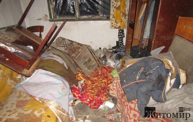 На Звягельщині чоловік палицею побив жінку, травмовану госпіталізували. ФОТО На Звягельщині чоловік палицею побив жінку, травмовану госпіталізували. ФОТО