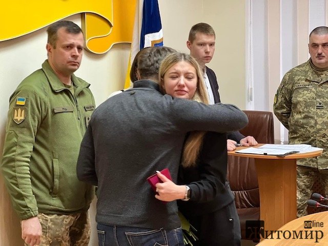 Сергій Сухомлин вручив державні нагороди загиблим Захисникам. Посмертно Сергій Сухомлин вручив державні нагороди загиблим Захисникам. Посмертно