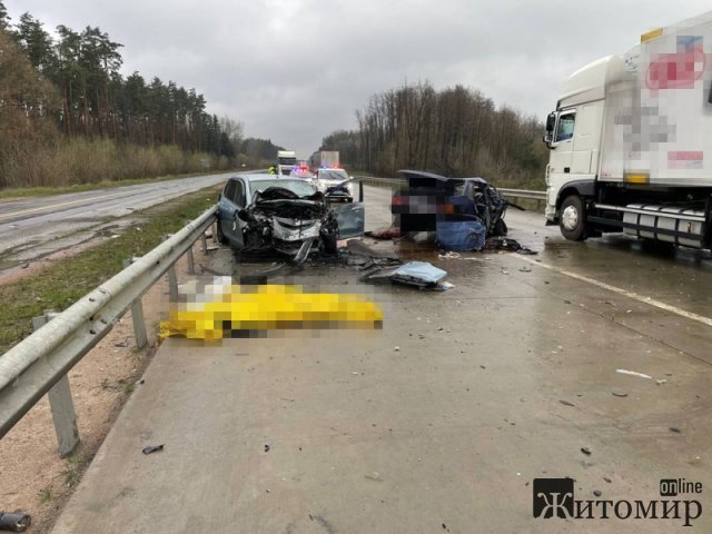 ДТП у Житомирському районі: один загинув, троє у лікарні. ФОТО