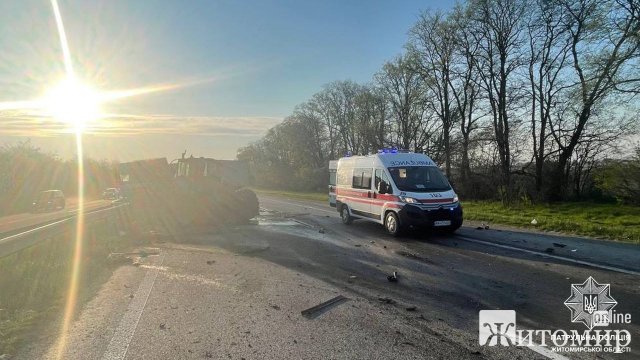 На трасі Київ-Чоп сталася ДТП, рух транспорту в напрямку міста Житомира ускладнений. ФОТО На трасі Київ-Чоп сталася ДТП, рух транспорту в напрямку міста Житомира ускладнений. ФОТО