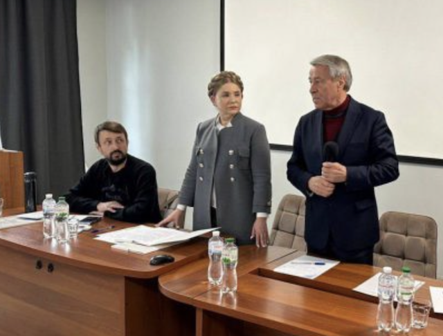 Що їла та пила у Житомирі Юлія Тимошенко? Що їла та пила у Житомирі Юлія Тимошенко?