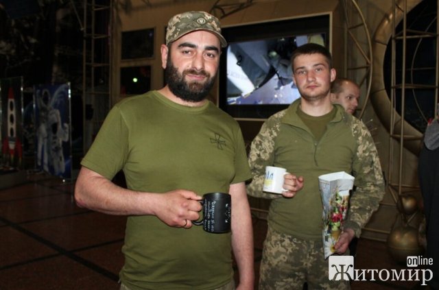 У Житомирі започатковують екскурсії для військових, які лікуються у шпиталі. ФОТО У Житомирі започатковують екскурсії для військових, які лікуються у шпиталі. ФОТО
