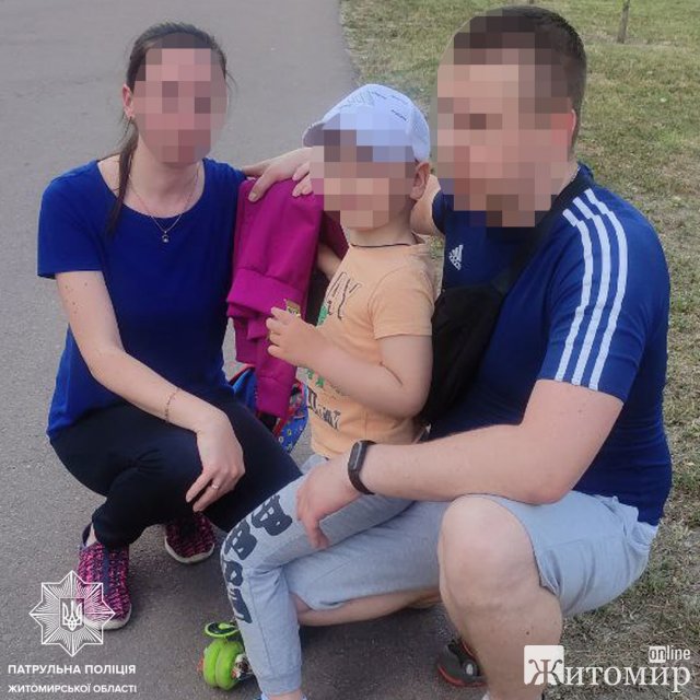 Житомирські патрульні розшукали 4-річного згубу та дівчинку, яка не повернулась додому з прогулянки. ФОТО Житомирські патрульні розшукали 4-річного згубу та дівчинку, яка не повернулась додому з прогулянки. ФОТО