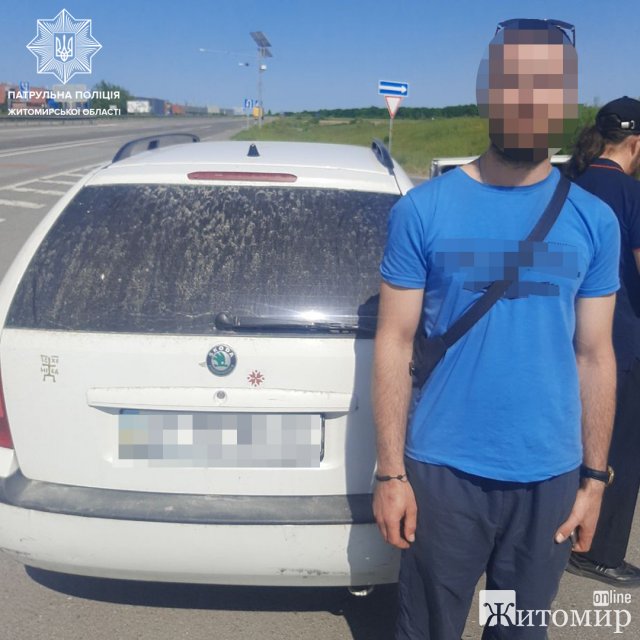 На трасі у Житомирській області патрульні зупинили Skoda: авто перебуває у розшуку. ФОТО На трасі у Житомирській області патрульні зупинили Skoda: авто перебуває у розшуку. ФОТО