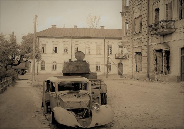 Унікальні фото перехрестя бульвару та Великої Бердичівської у 1941 році