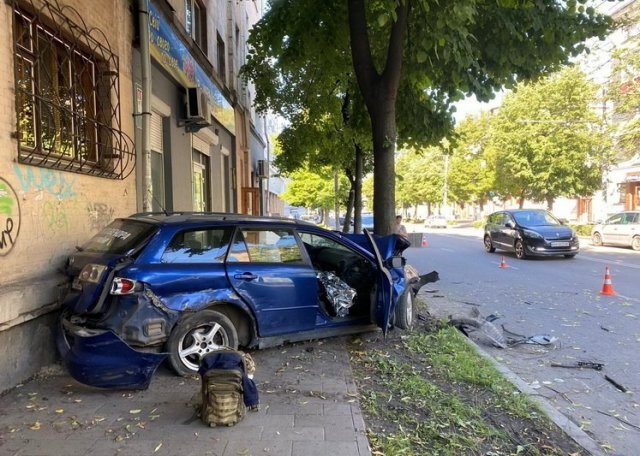 На Київській у Житомирі - ДТП: є потерпілі. ФОТО На Київській у Житомирі - ДТП: є потерпілі. ФОТО