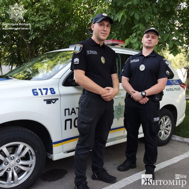 Житомирські патрульні врятували чоловіка, який хотів стрибнути з Богунського мосту