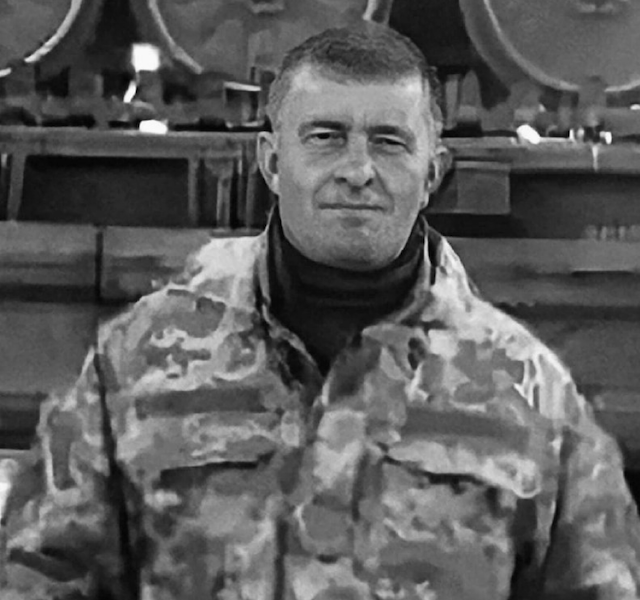 Житомирщина прощається з Героєм. На війні загинув Василь Назаренко Житомирщина прощається з Героєм. На війні загинув Василь Назаренко
