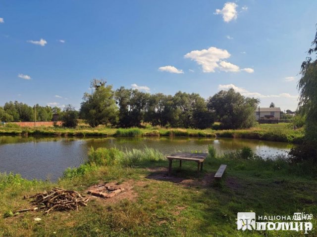У Баранівці в ставку мати виявила тіло своєї доньки