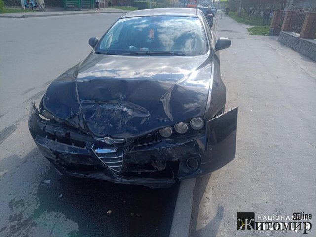 Слідчі оголосили про підозру водієві, який у квітня на одній з вулиць Звягеля збив жінку. ФОТО Слідчі оголосили про підозру водієві, який у квітня на одній з вулиць Звягеля збив жінку. ФОТО