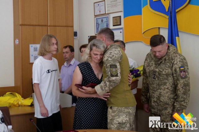 У Житомирі ордени отримали рідні та близькі загиблих за Україну. ФОТО У Житомирі ордени отримали рідні та близькі загиблих за Україну. ФОТО