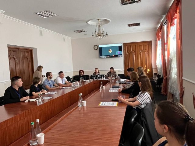 У Житомирі відбулися збори молодіжної ради при ОВА. ФОТО У Житомирі відбулися збори молодіжної ради при ОВА. ФОТО