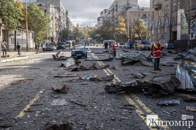 Наслідки російських ударів по Києву. ФОТО