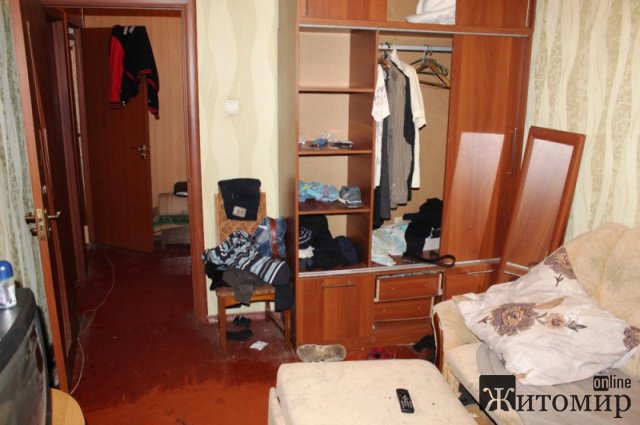 У Житомирі поліцейські розшукали молодика, який пограбував квартиру знайомого. ФОТО