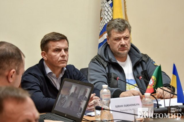 Влада Житомира та області під час онлайн-зустрічі з урядовцями Португалії говорили про відбудову зруйнованого ліцею Влада Житомира та області під час онлайн-зустрічі з урядовцями Португалії говорили про відбудову зруйнованого ліцею