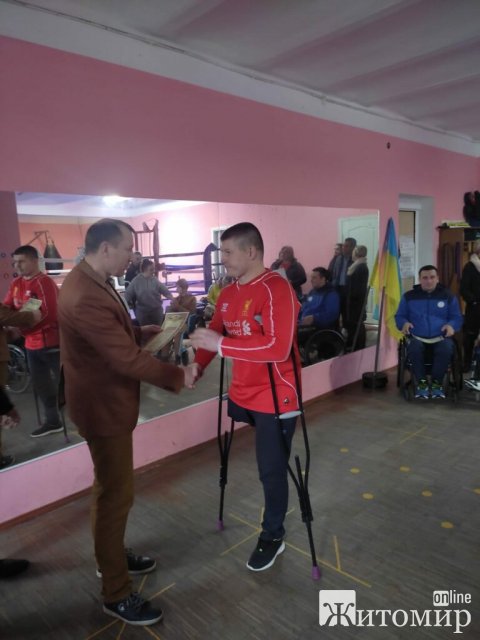 На Житомирщині пройшли чемпіонати області з пара-армрестлінгу та пауерліфтингу. ФОТО