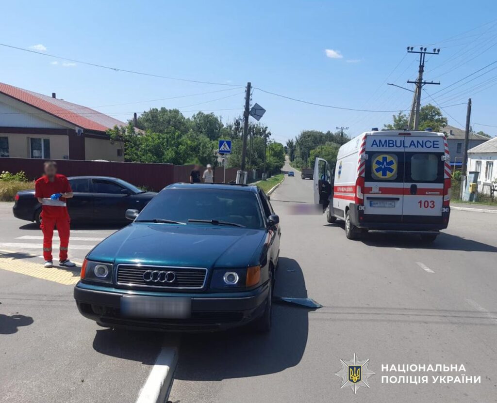 У Радомишлі в ДТП загинула велосипедистка: поліція проводить розслідування. ФОТО - фото №