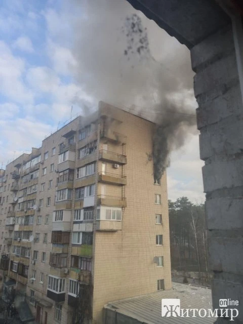 У Бучі під Києвом – обстріли, горить житлова 9-поверхівка