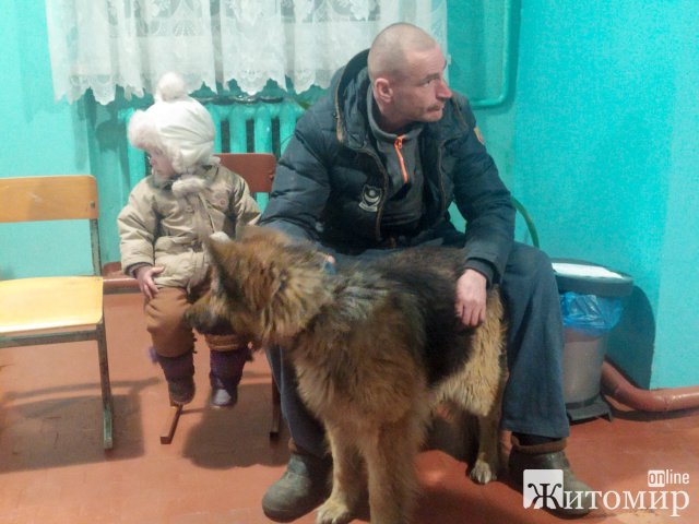 Житомирщина вчора прийняла понад 60 людей, які виїхали з Бородянки та сусідніх сіл. ФОТО Житомирщина вчора прийняла понад 60 людей, які виїхали з Бородянки та сусідніх сіл. ФОТО