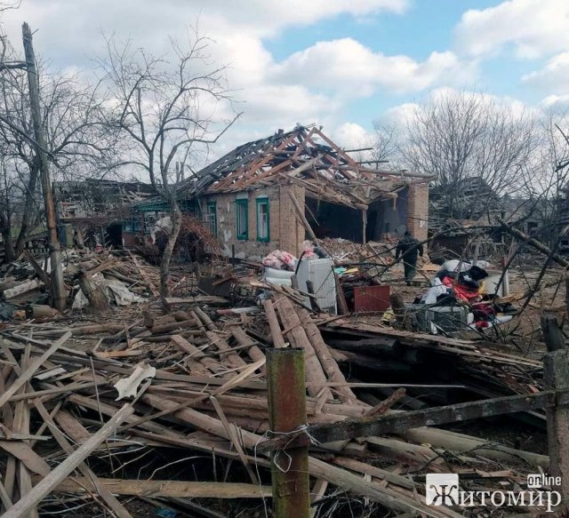 Російські окупанти продовжують обстрілювати північні райони Житомирщини. ФОТО Російські окупанти продовжують обстрілювати північні райони Житомирщини. ФОТО