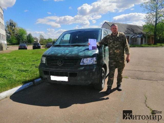 Житомирянин Володимир Котик зібрав кошти на другу машину для ЗСУ. ФОТО Житомирянин Володимир Котик зібрав кошти на другу машину для ЗСУ. ФОТО