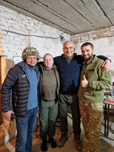 Команда «Житомиробленерго» під час волонтерської поїздки потрапила під обстріл Команда «Житомиробленерго» під час волонтерської поїздки потрапила під обстріл